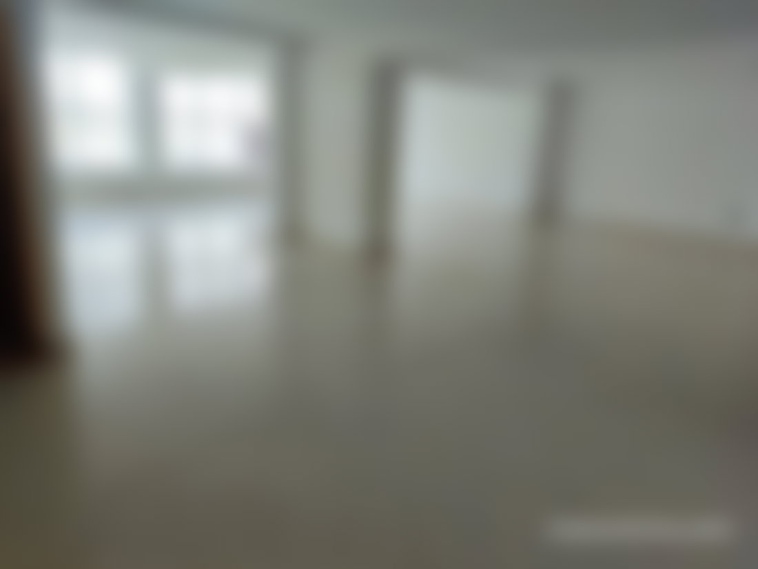 Bureau 124 m² à vendre à Malabata Tanger