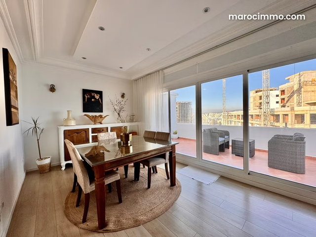 Penthouse à Vendre de 376 m² Vue Mer Panoramique — 2