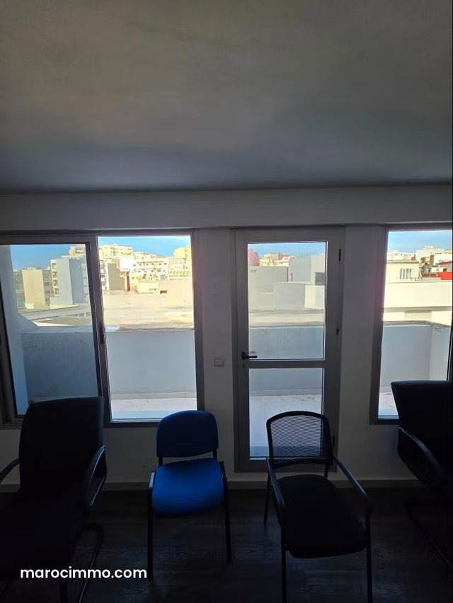 Location de bureaux en Centre. Surface de 79 m² — 5