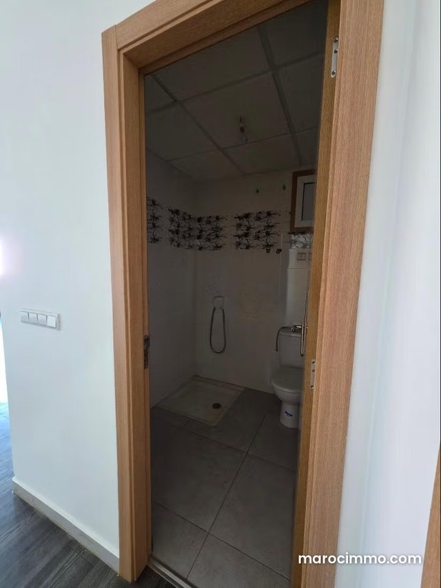Location de bureaux en Centre. Surface de 79 m² — 2