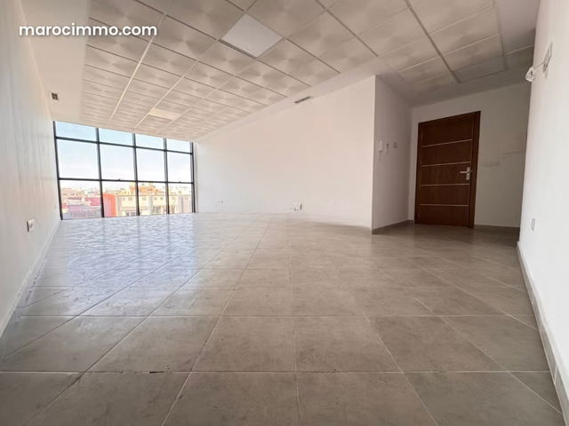 Bureau Neuf à La Location Dar Tounsi — Tanger