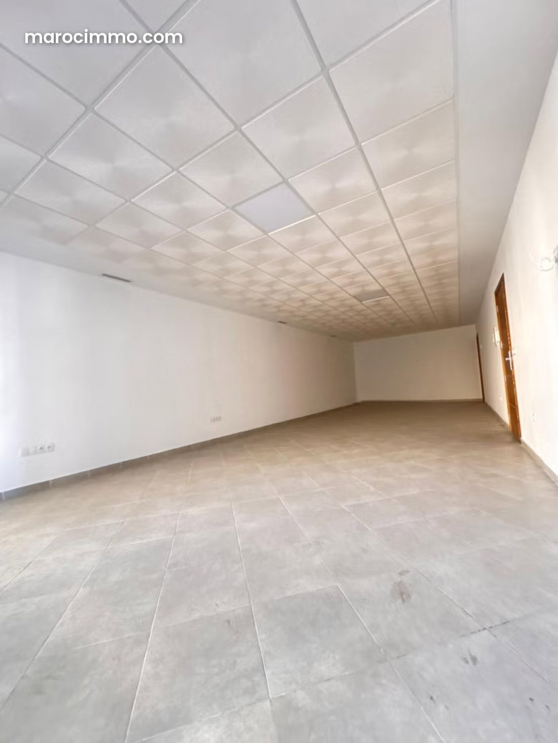 Bureau 60 m² à louer à Drissia Tanger, immeuble sécurisé — Tanger