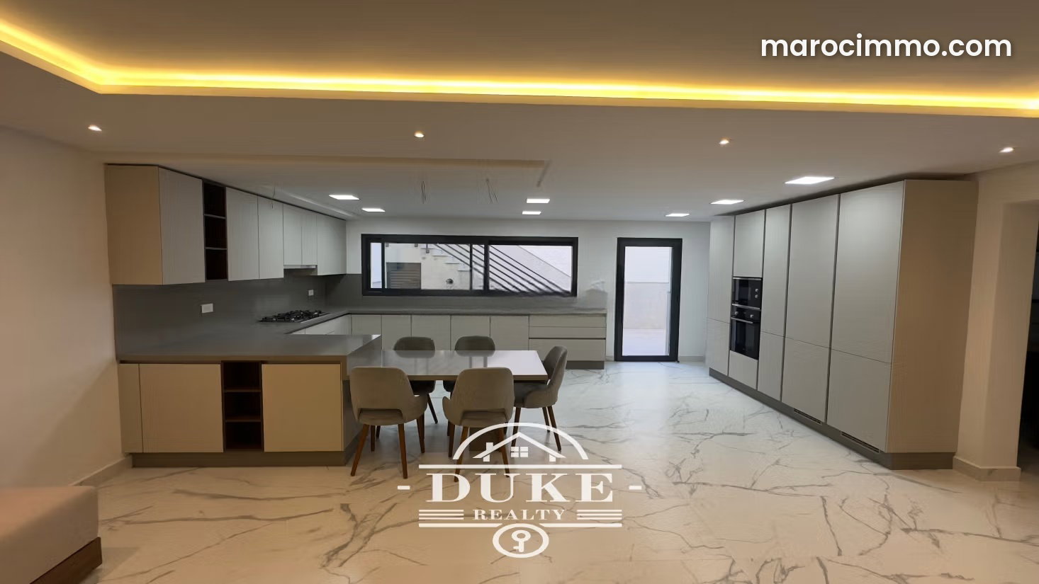 460 sqm Villa with Garden and Fireplace, Val d’Or, Temara — Temara