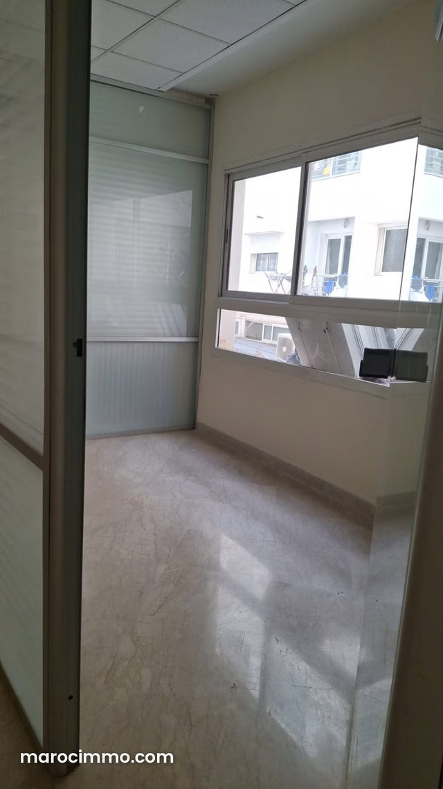 Plateau bureau à louer – Rue Bachir Laalaj 9000 dh — 5