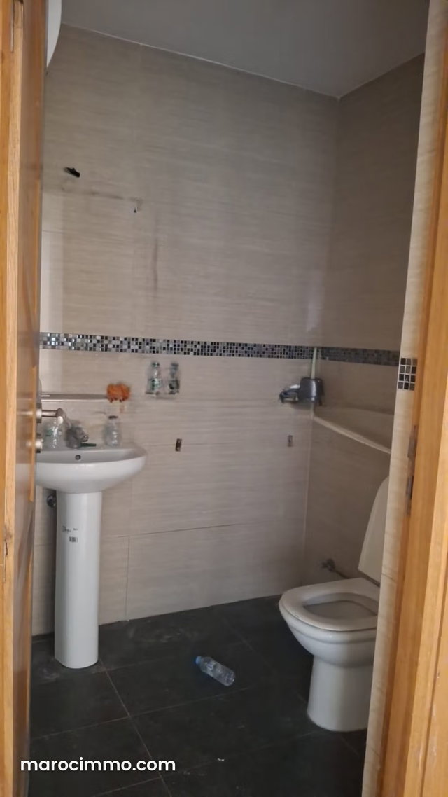 Plateau bureau à louer – Rue Bachir Laalaj 9000 dh — 4