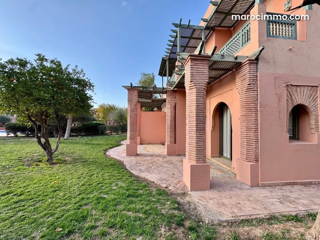 Magnificent Palm Grove 2 Bedroom Renovated with Garden — 2