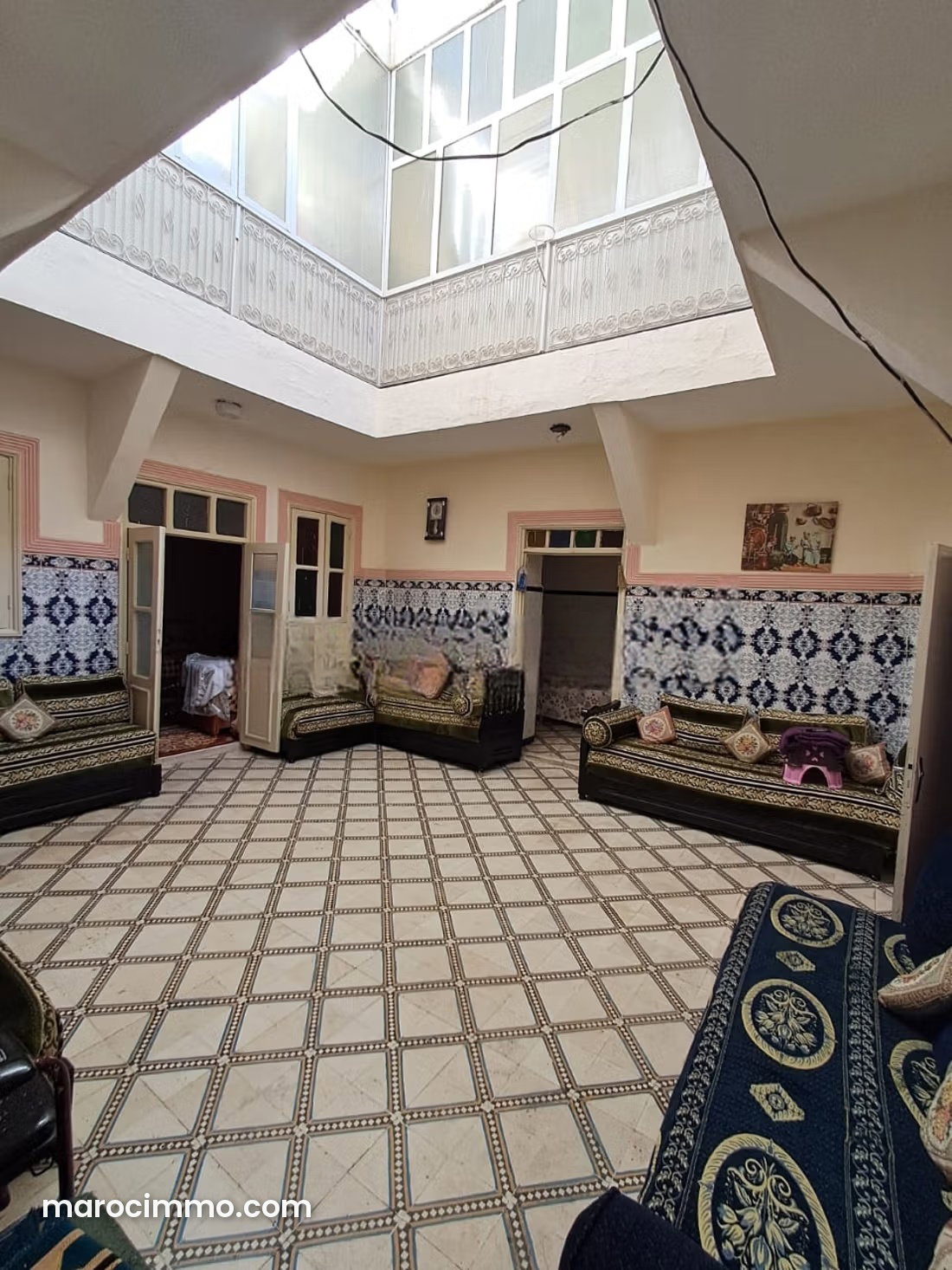 دار تقليدية رفيعة للبيع بريميلة مراكش — مراكش