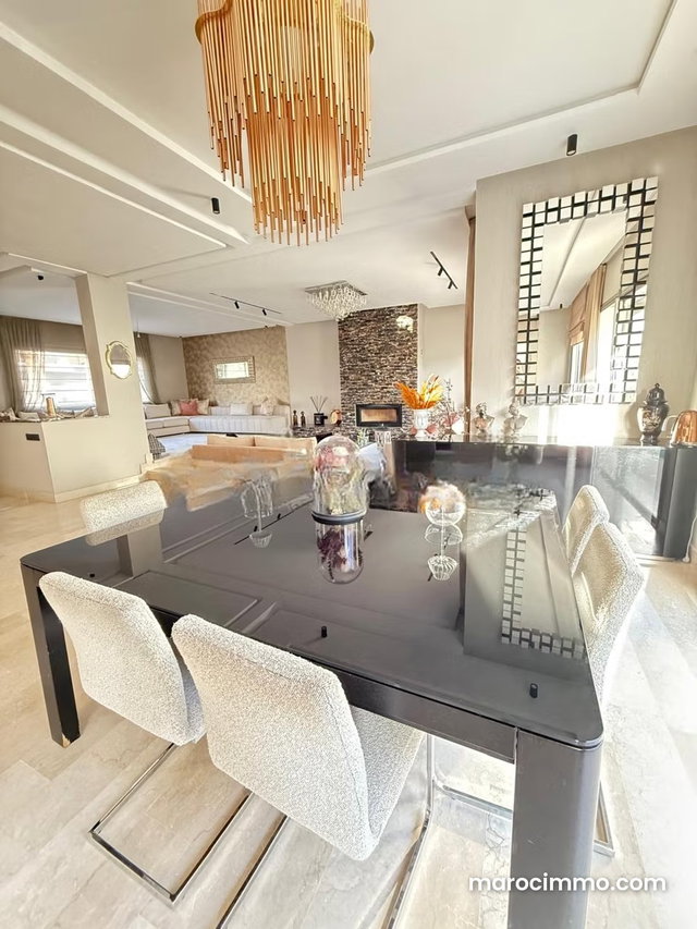 Villa haut standing à vendre à bouskoura — 2