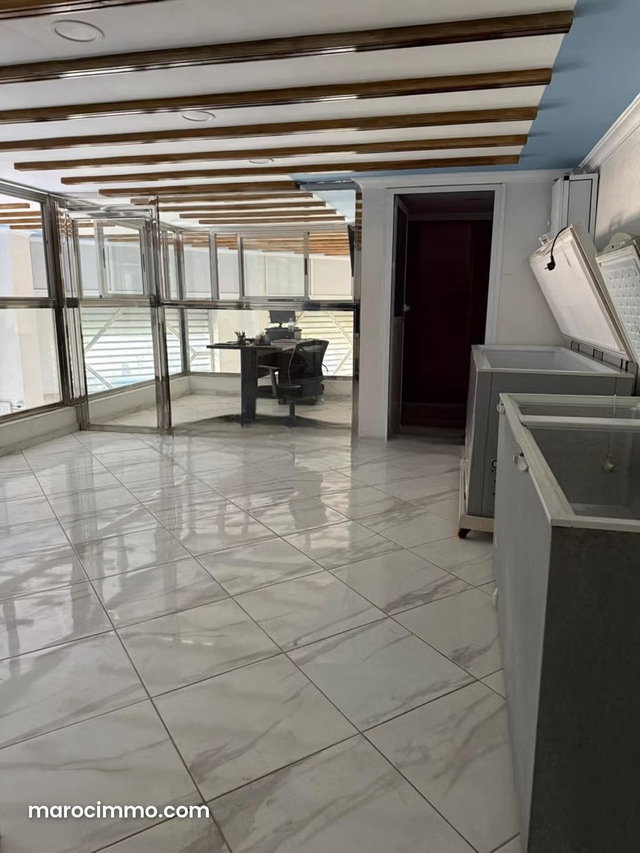 Location local commercial tanger nejma — 2