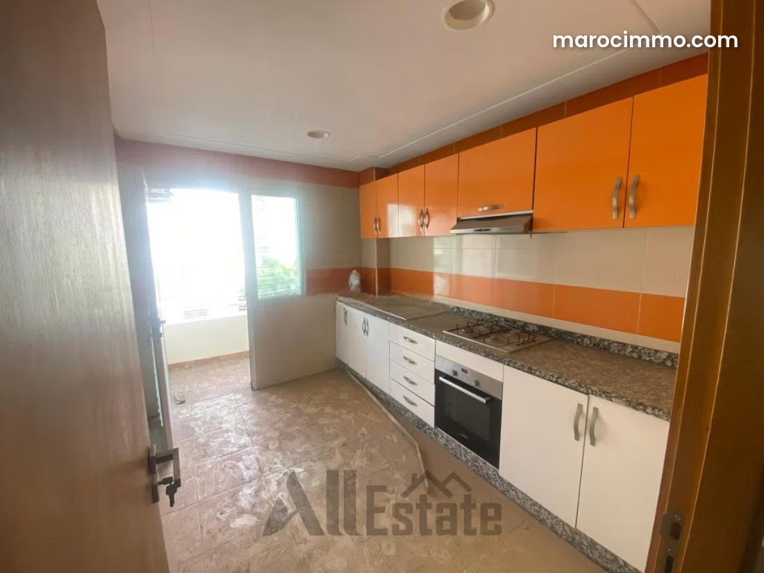3-Bedroom Apartment with Terrace in Sidi Maarouf, Casablanca — Casablanca