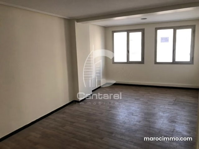 Bureau bien placé en location / vente centre ville — 4