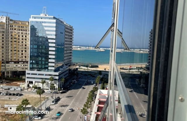 Appartement a vendre avec garage surface 87m² situation hilton — Tanger