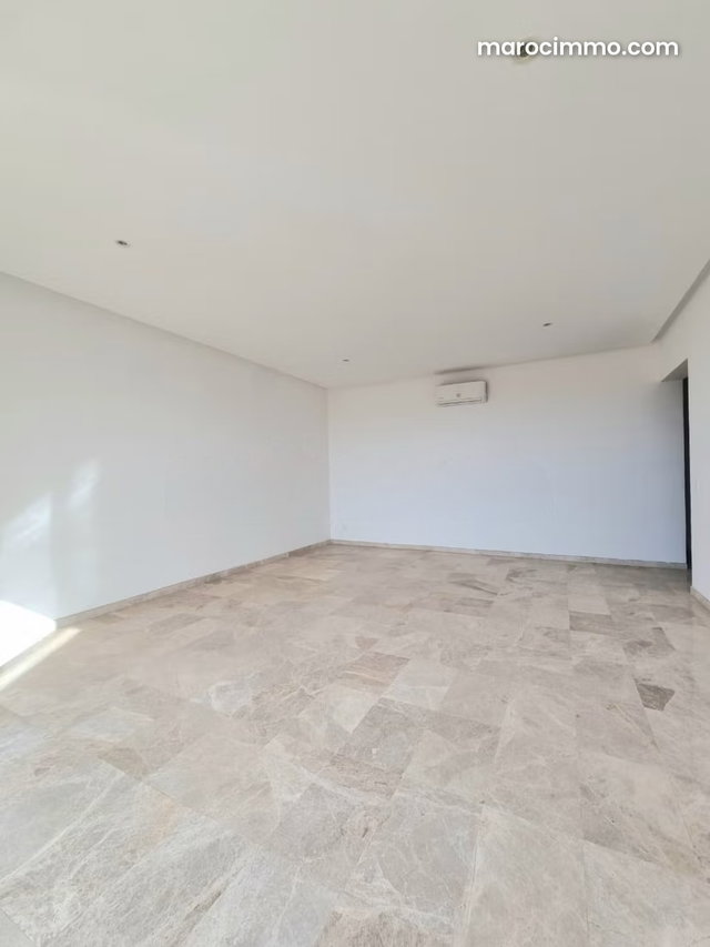 Appartement vide à louer – Dar Bouazza 90 m² — 4