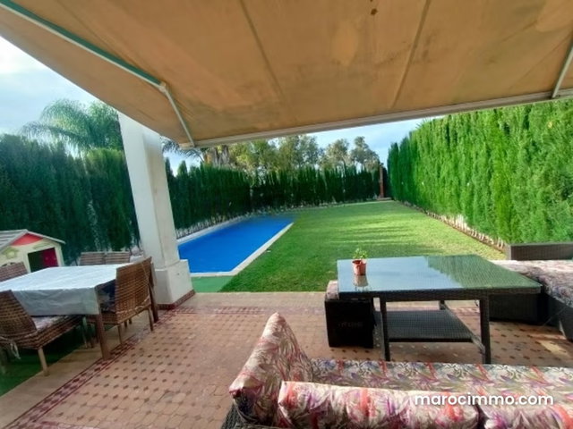 Villa t5 vide – 4 ch. – Piscine – rés. Sécurisée — 2