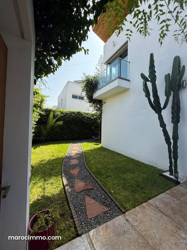 Villa très moderne CIL — 2