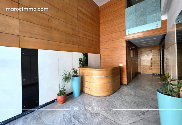 Très beau bureau 80m² – Open space moderne — 4