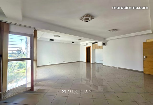 Très beau bureau 80m² – Open space moderne — 3