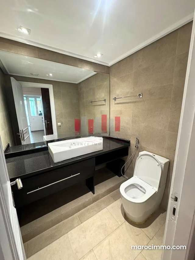 Beaux volumes: appartement 4 chambres au coeur de racine — 3