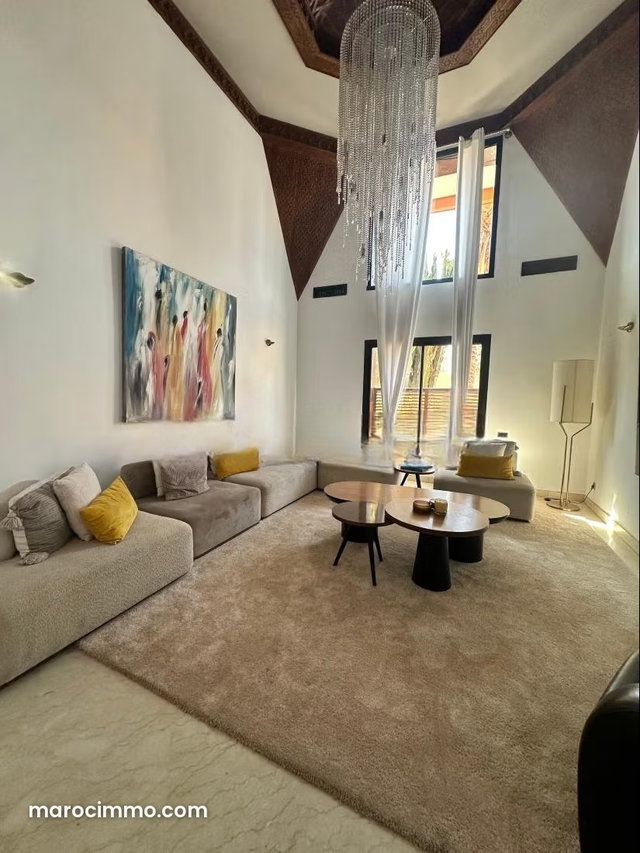 Duplex au centre en location 314 m — 2