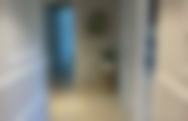 شقة فسيحة بحديقة ومسبح للإيجار بميناء طنجة — 2