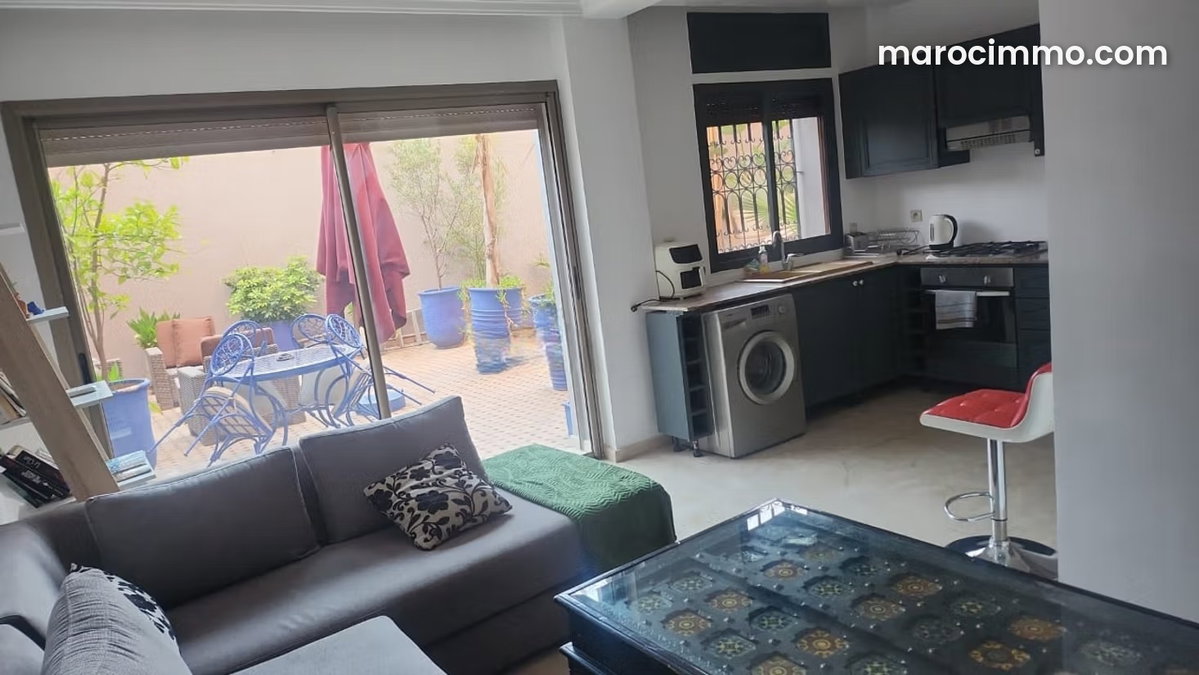 Louez cet appartement à Guéliz. 4 pièces. Bien meublé