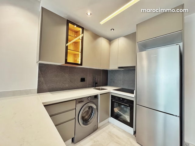 Location d'un appartement à Riviera. 2 pièces confortables. Bien meublé — 5