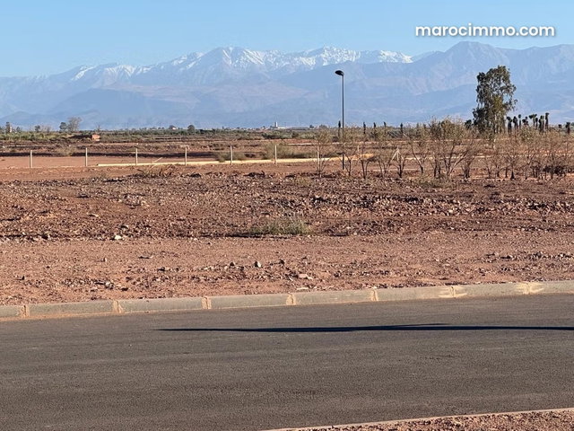 Terrain à Marrakech, routez Amizmiz km 5 — 5