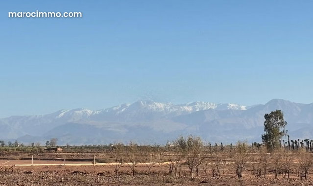 Terrain à Marrakech, routez Amizmiz km 5 — 2