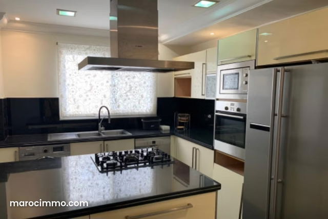 Bel appartement racine rond point sport — الدار البيضاء