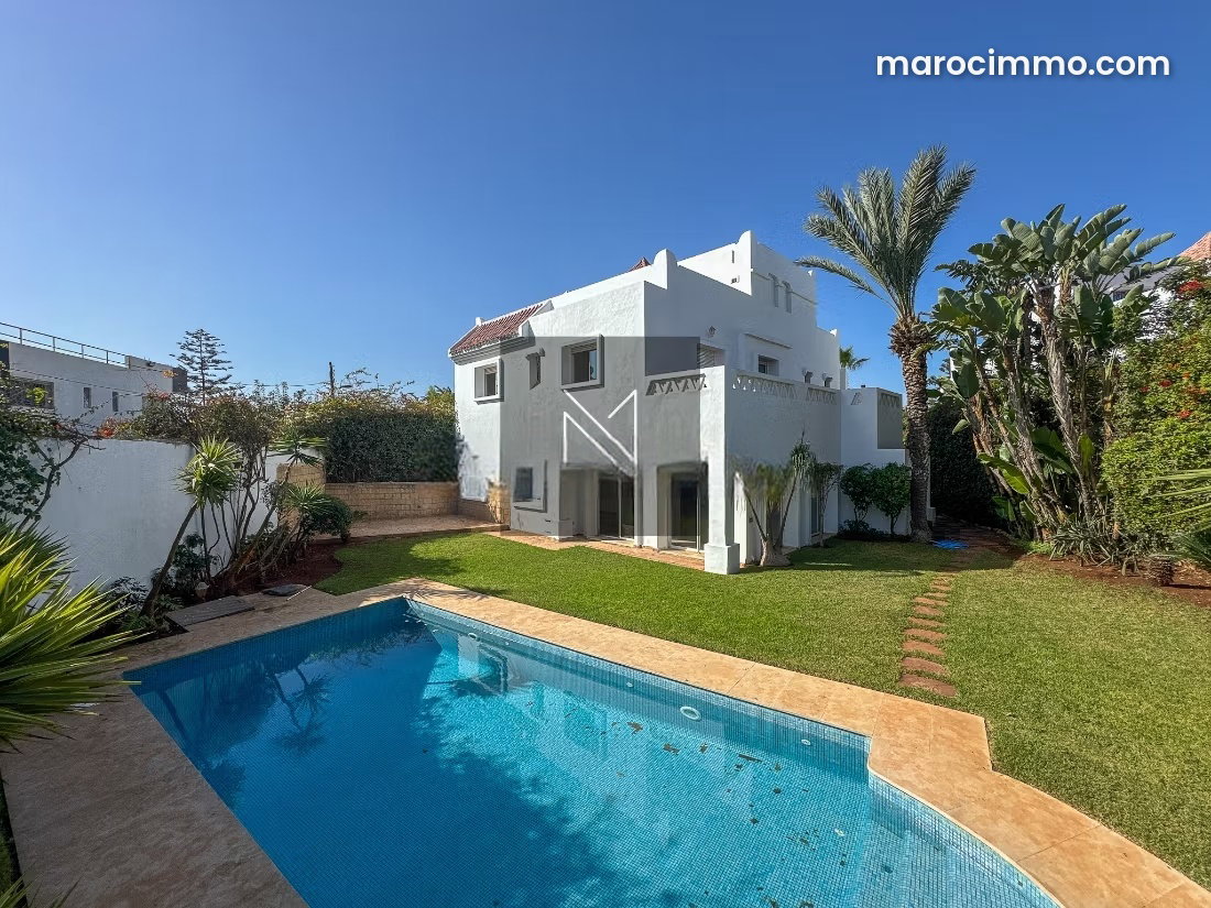 500 sqm Villa with Swimming Pool and Sea Views, Aïn Diab, Casablanca — Casablanca