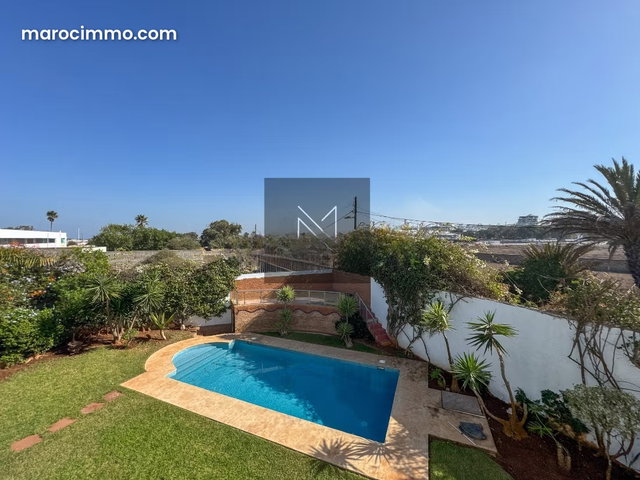 Location villa de haut standing à Ain Diab Extension. 5 pièces. Belle terrasse et jardin — 5
