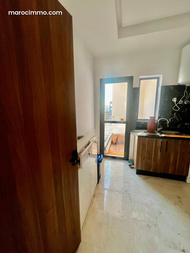 Appartement à louer avec vue piscine et vue mer — 2