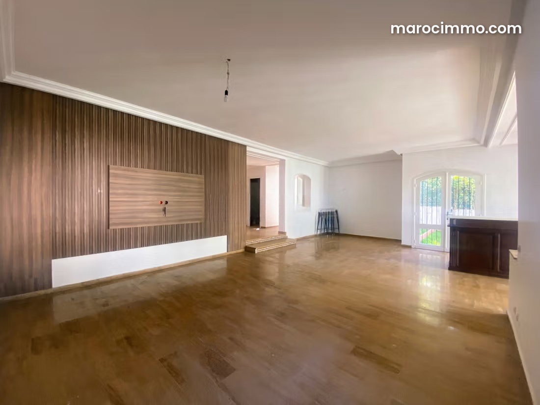 400 sqm villa with sea views for rent, Aïn Diab, Casablanca — Casablanca