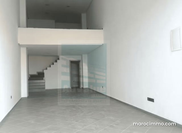 DL. 996: Local commercial in Oasis district — Casablanca