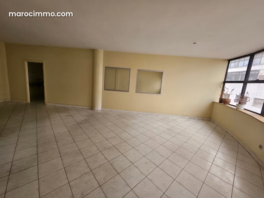 Bureau 90 m² Centre Ville Casablanca, immeuble sécurisé — Casablanca