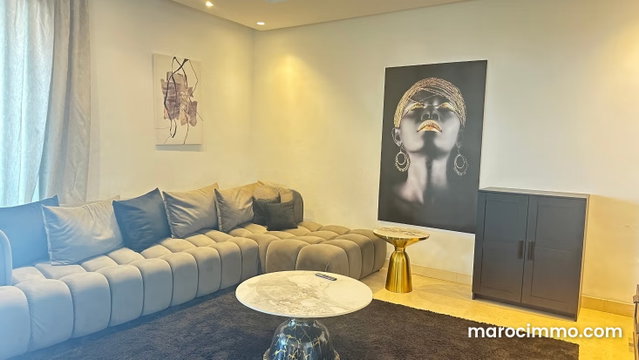 Superbe appartement à louer à Ain Diab Extension. 4 pièces. Bien meublé — 4