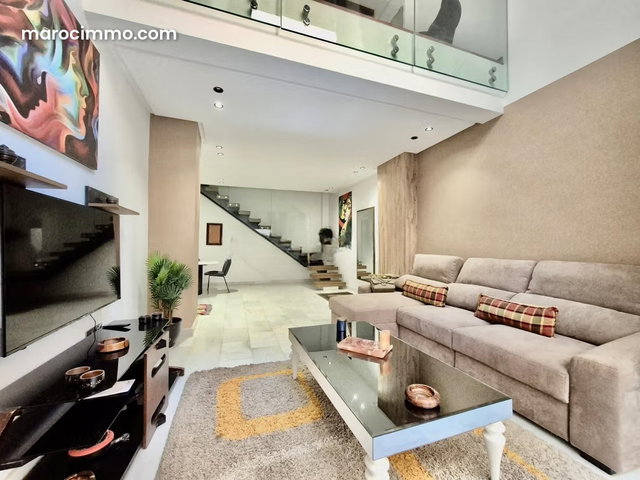Magnifique duplex meublé aux Princesses — 2