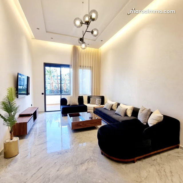 Bel appartement meublé à Californie — 2