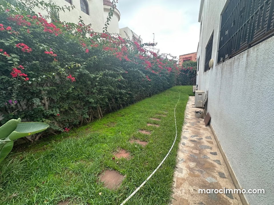 Villa professionnelle sur Almanar
