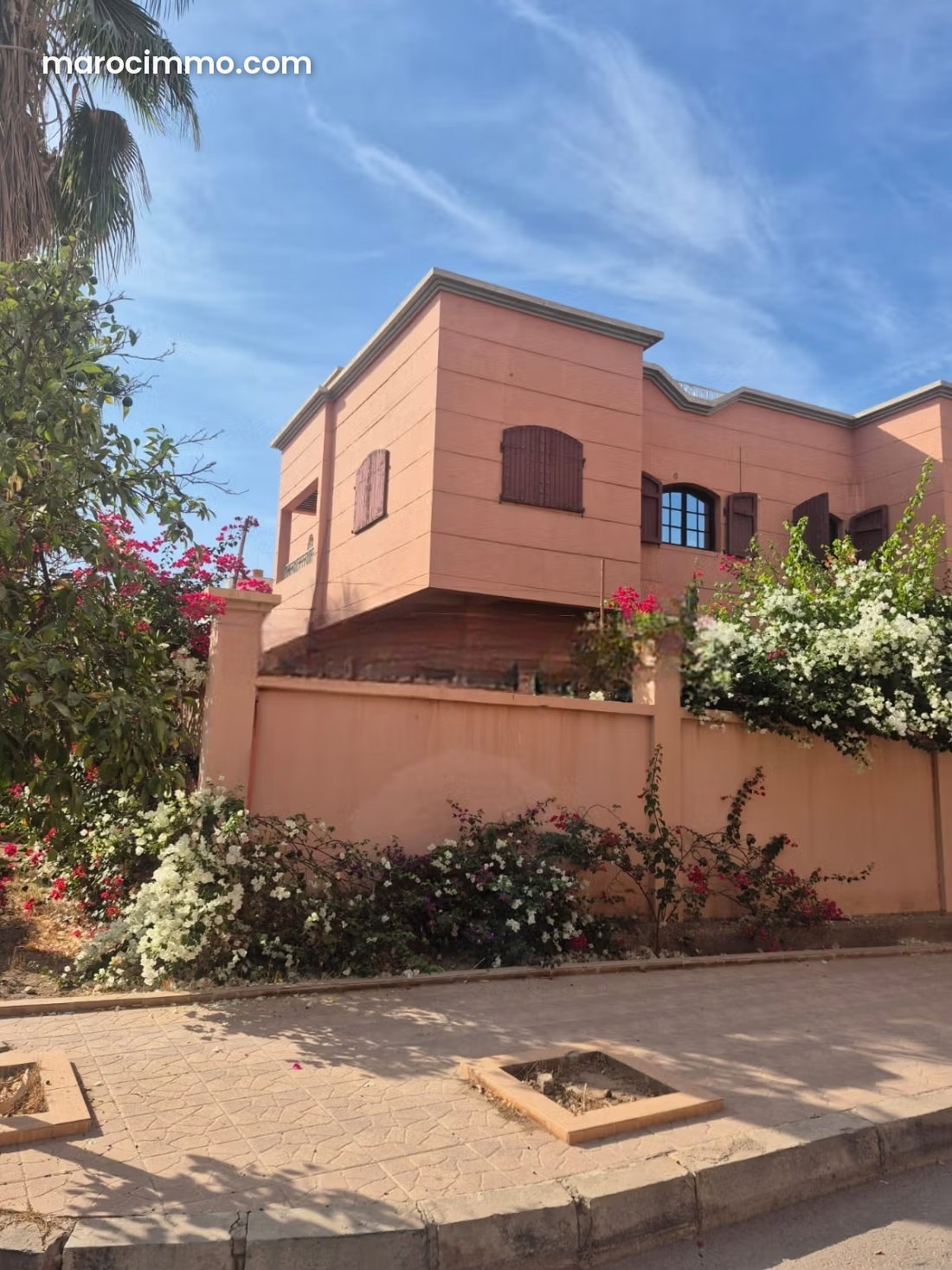 423 m² Villa, 7 Bedrooms with Swimming Pool, Casablanca Road, Marrakech — Marrakesh