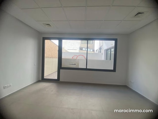 Location Bureau à hay hassani — 2
