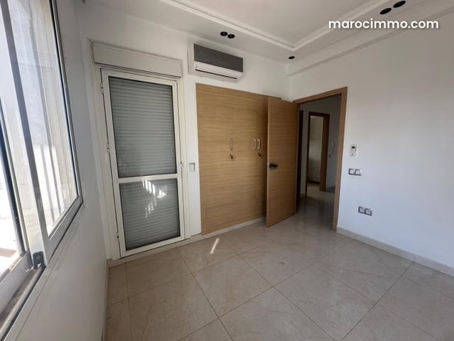 Appartement Neuf et Moderne a Bassatine Bouskoura — 2