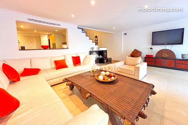 Magnificent Ground-Floor Duplex at Hivernage — 2