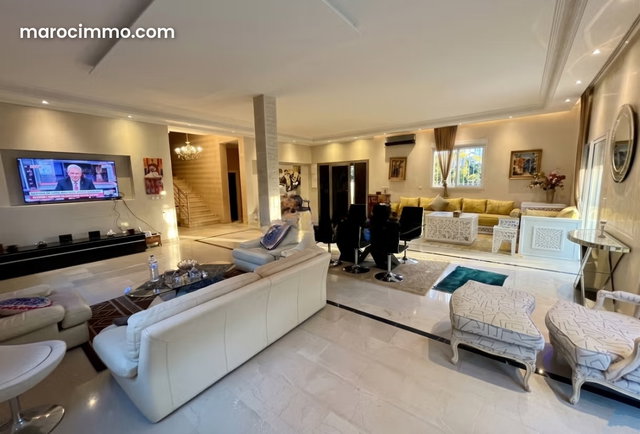 Belle villa familiale avec piscine et hammam — 2