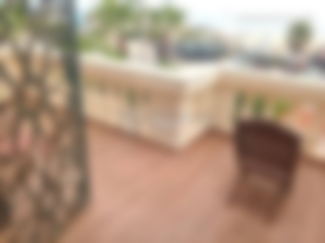 Villa 455 m² vue mer à Dar Bouazza, 5 chambres et double salon