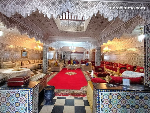Villa à vendre 301 m², 6 chambres Harhoura Skhirate Témara — 2