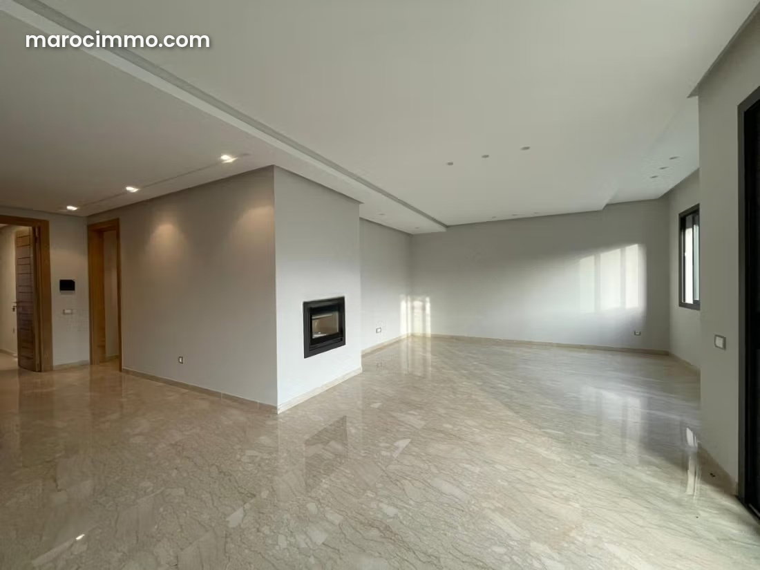 5-Room Apartment in Ville Verte Bouskoura with Pool and Terrace — Bouskoura