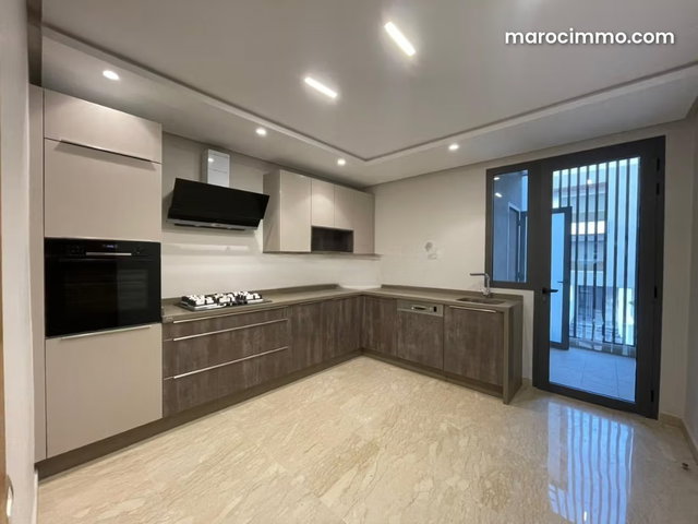 Bouskoura 4 chambres piscine — 3