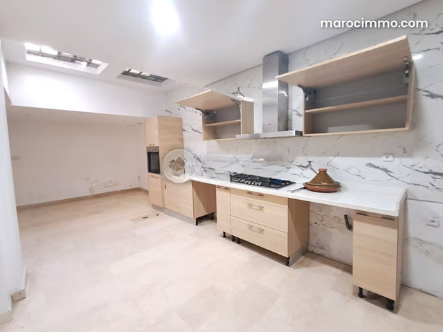 Villa à vendre 280 m², 4 chambres Ain Diab Extension Casablanca — 5