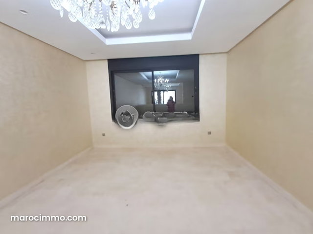 Villa à vendre 280 m², 4 chambres Ain Diab Extension Casablanca — 2